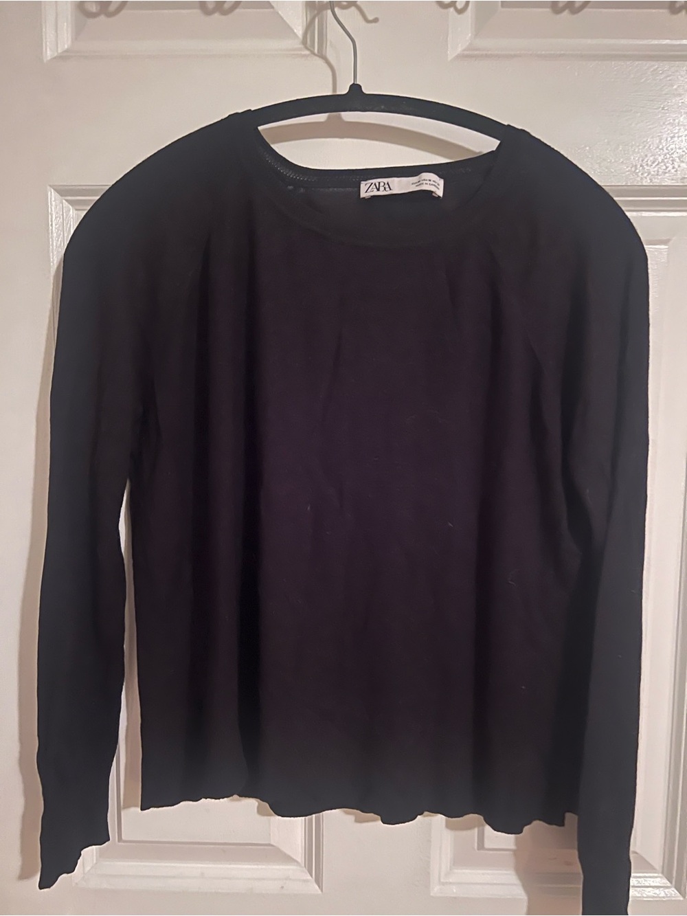 Zara  Women’s lightweight Black Crewneck Sweater